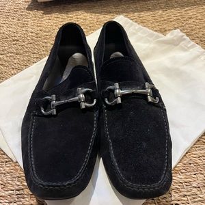 Salvatore Ferragamo "Parigi" driver shoe in solid calf suede